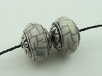 Tibetan - Capped white crackle resin beads - 2 beads - BD079