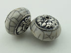Tibetan - Capped white crackle resin beads - 2 beads - BD079