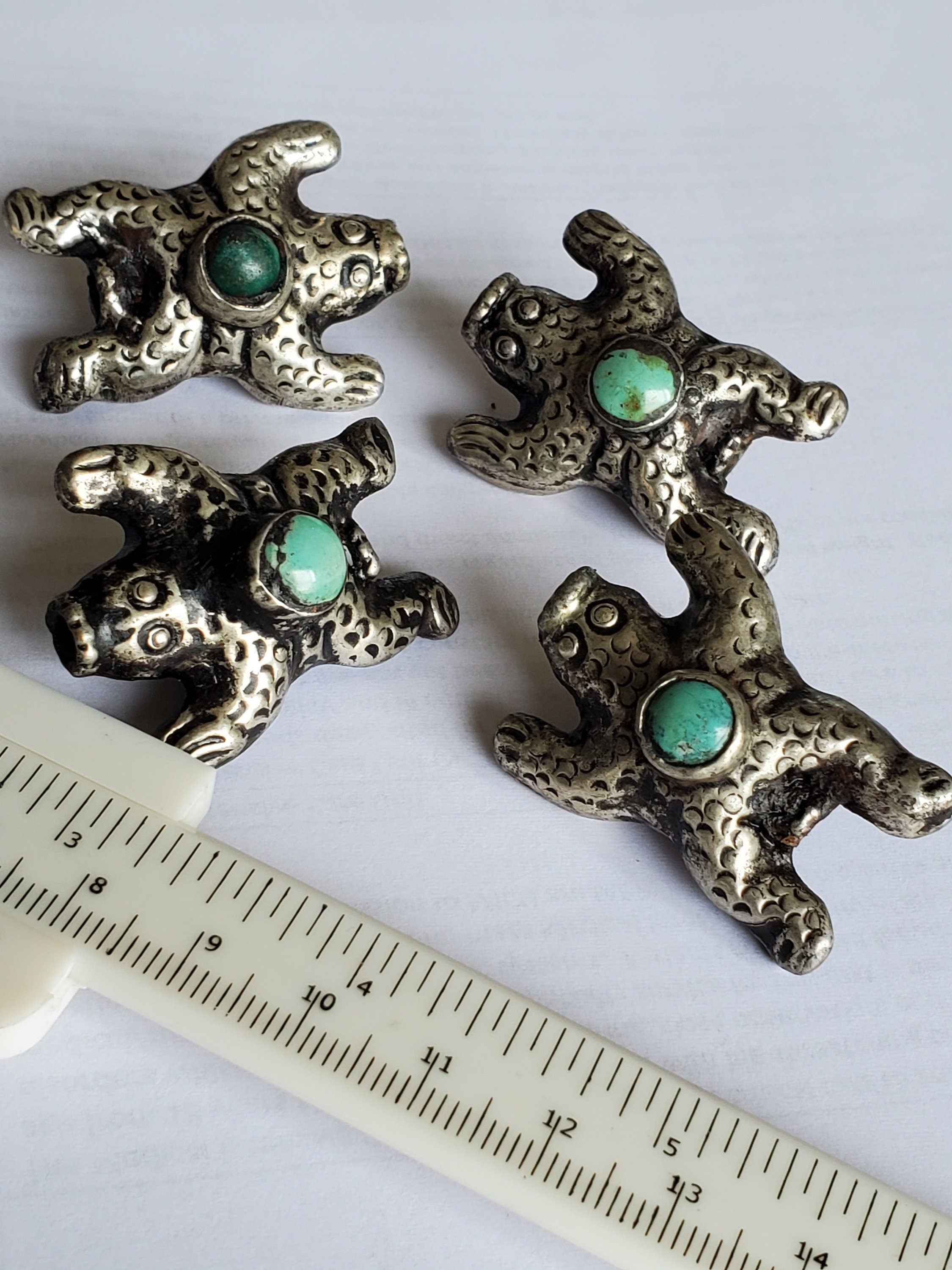 1 Bead - Reversible frog bead Tibetan silver antiqued rustic finish Bead with turquoise inlay on both sides - BD669D