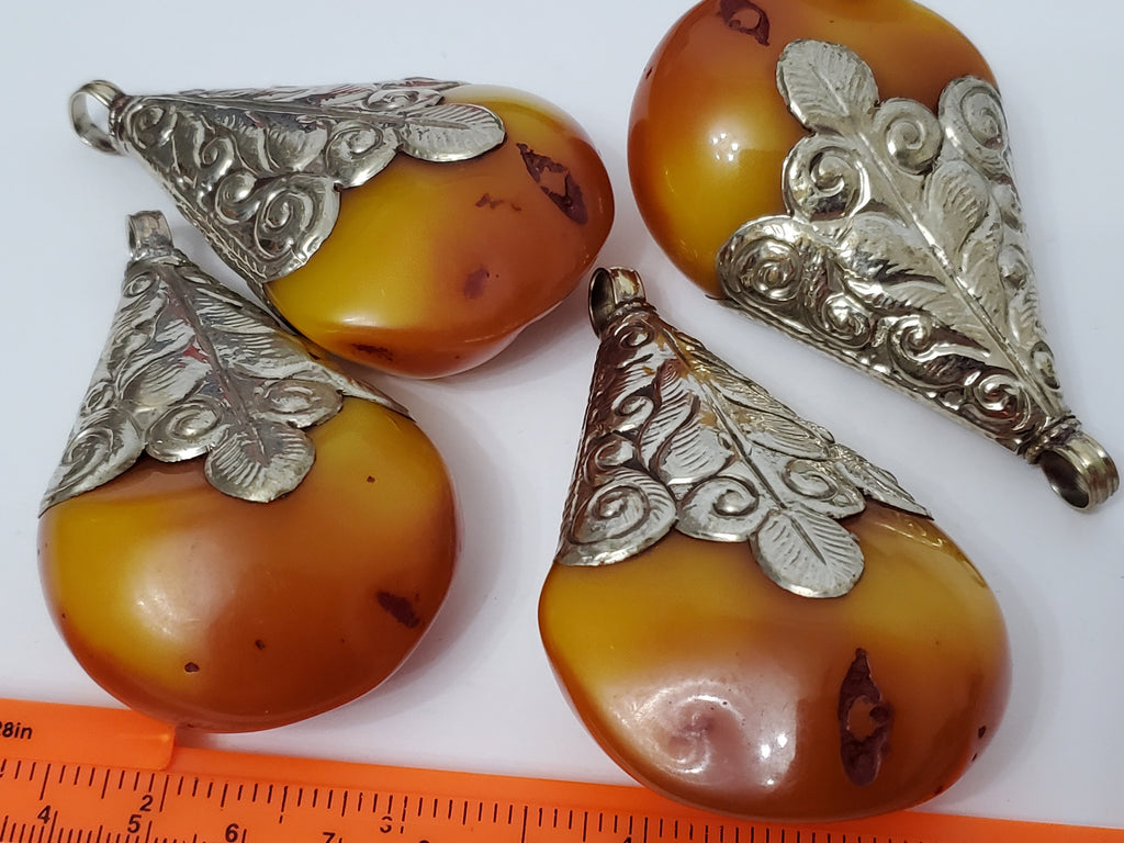 1 pendant- Extra large Bold size Teardrop shape Tibetan silver capped copal resin pendant Nepal - PM214