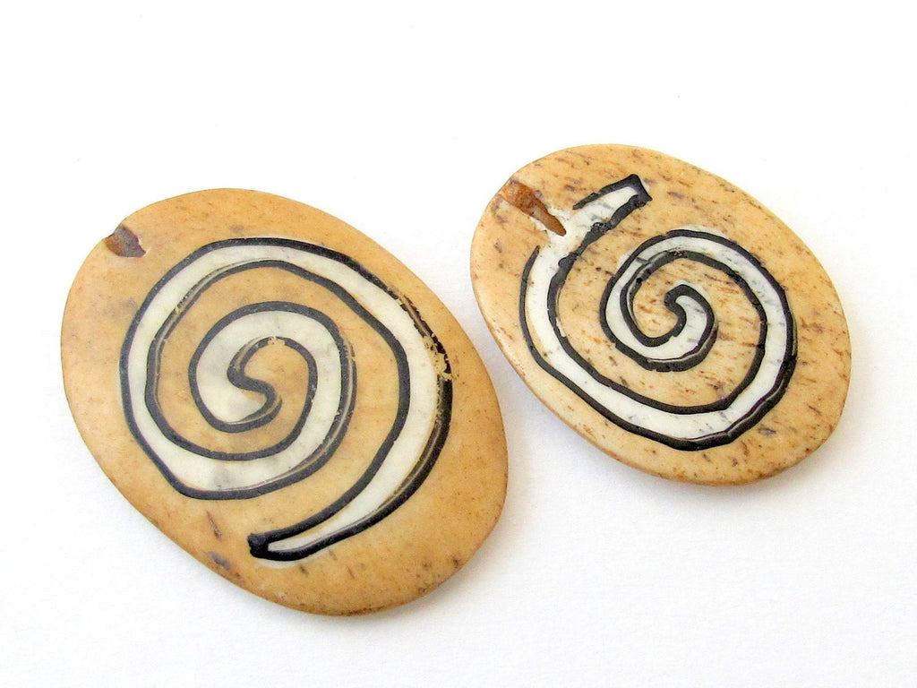 Nepal spiral recycled cattle bone beads - 4 beads set - BD395