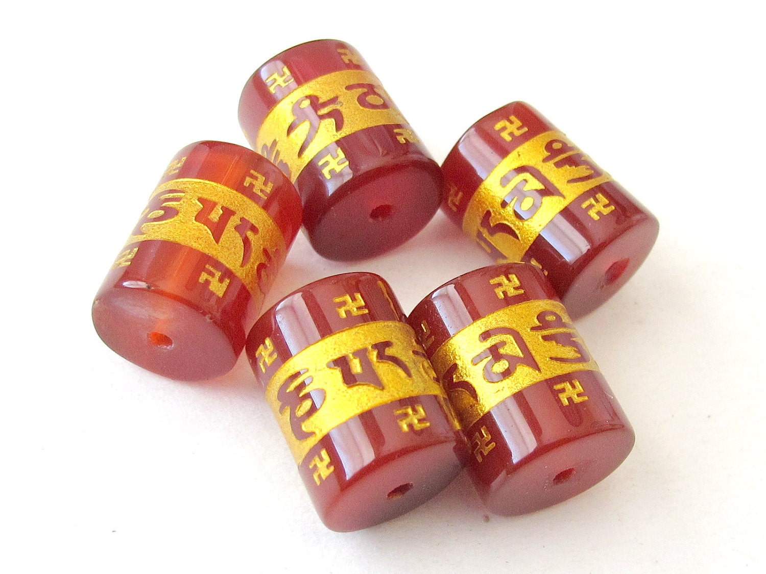 Etched Agate Tibetan Om mantra bead - 1 bead - BD147