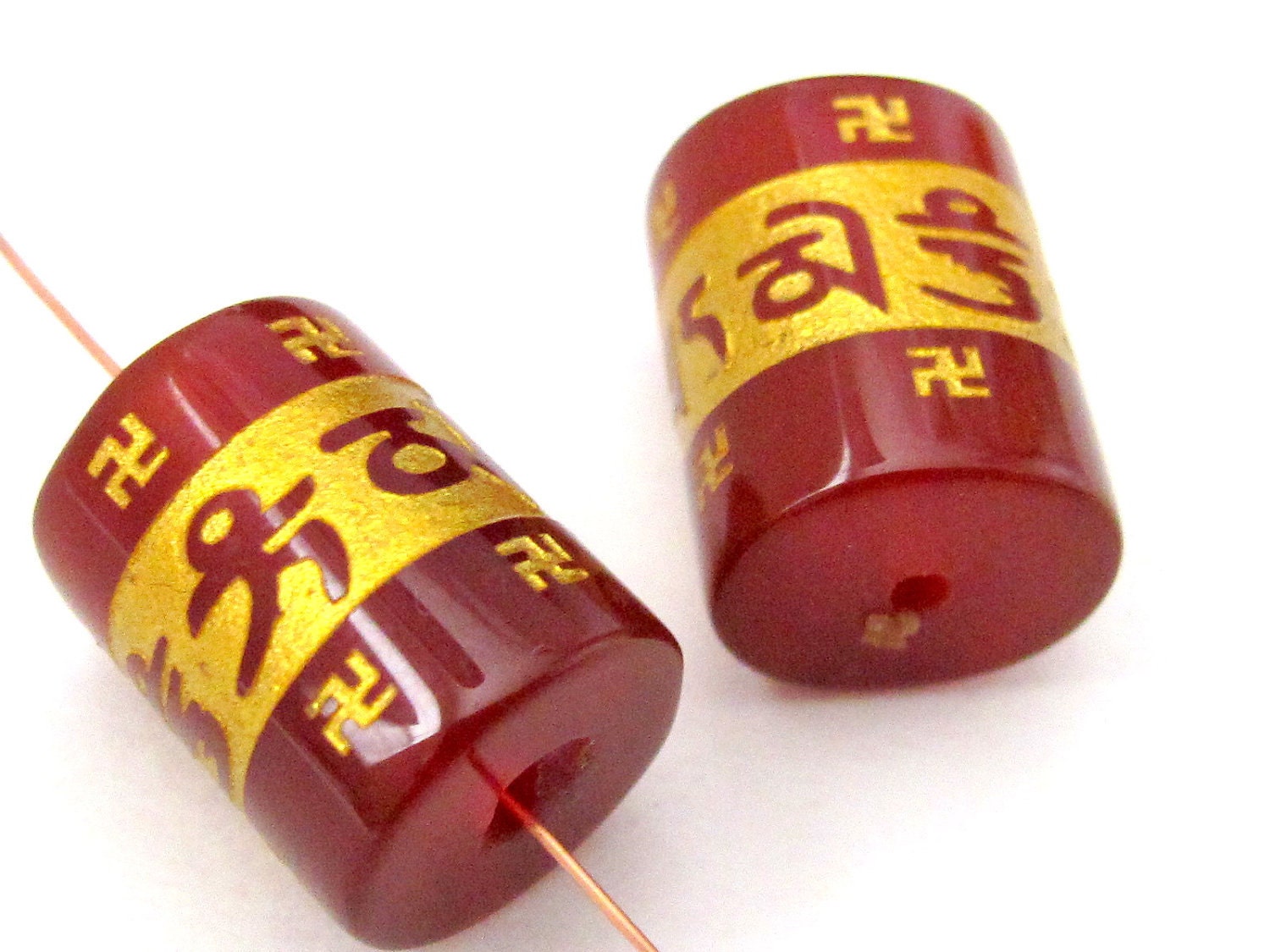 Etched Agate Tibetan Om mantra bead - 1 bead - BD147