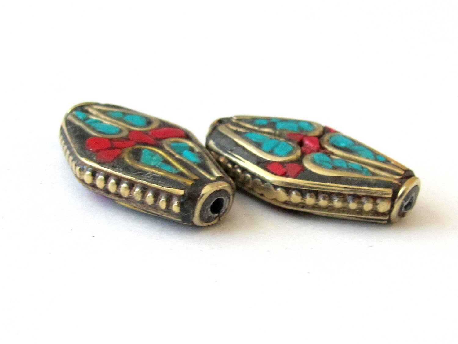 Kite shape brass beads from Nepal -1 bead-BD040