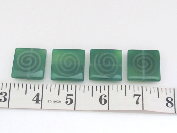 Green agate - etched Tibetan spiral swirl bead - 25 mm - 2 beads - GM016b