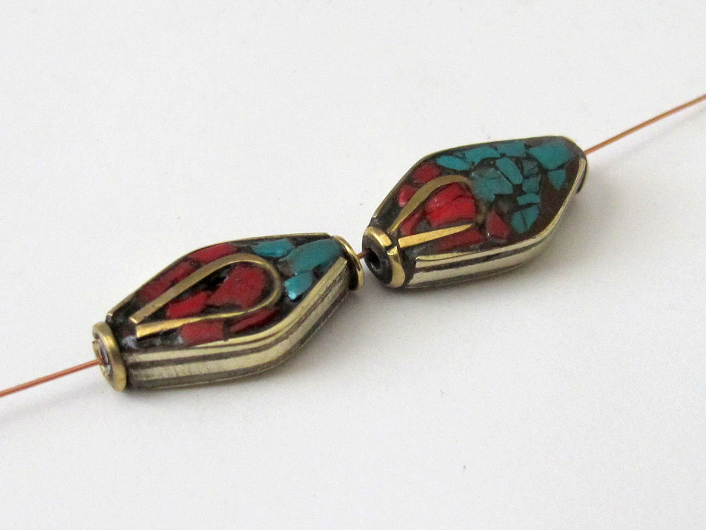 2 beads - Beautiful Kite shape brass beads from Nepal - BD067
