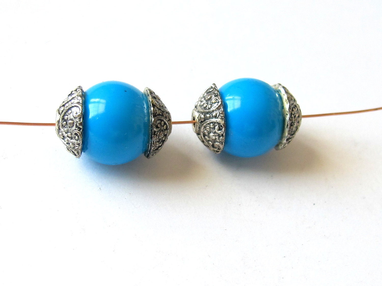 Tibetan capped blue stone bead - 2 bead - BD091