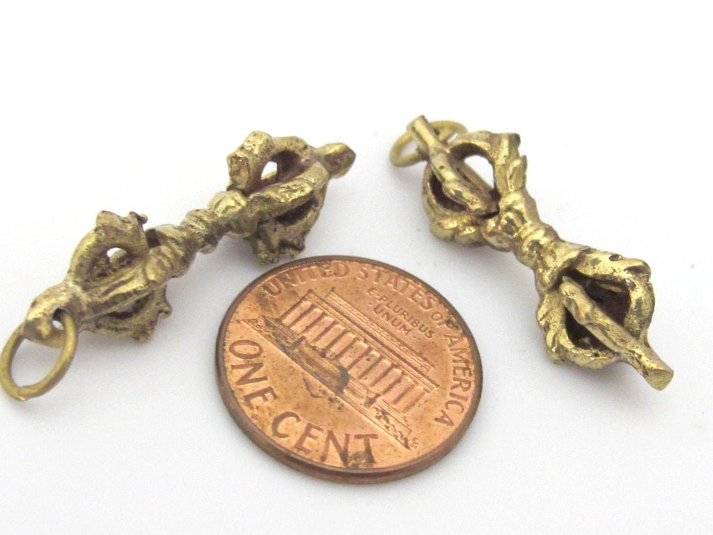 1 Pendant - Small size Tibetan vajra dorje solid brass charm pendant from Nepal - CP109