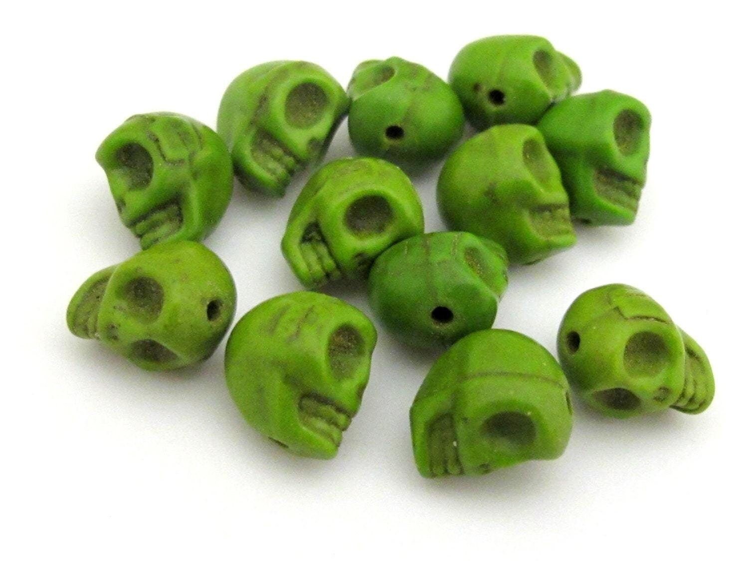 10 green howlite skull beads 10 mm x 8 mm - GM332