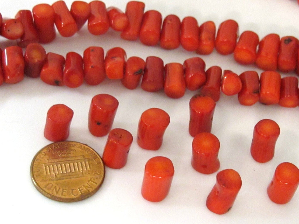 20 Beads - Tubular drum shape horizontal drilled dyed red beads - GM372