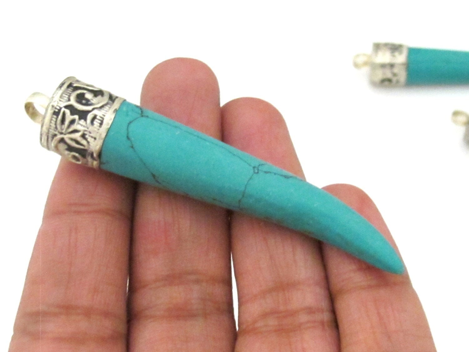 1 Pendant - Beautiful turquoise tusk pendant from Nepal - PM370