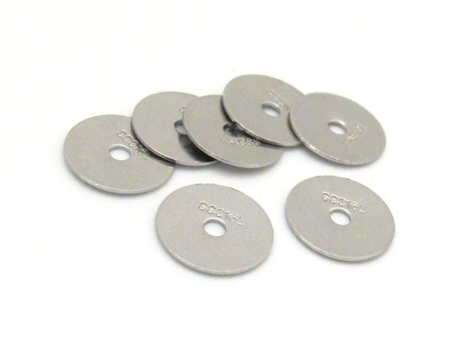 10 Beads - 316L stamped Stainless steel donut disc beads - BD645