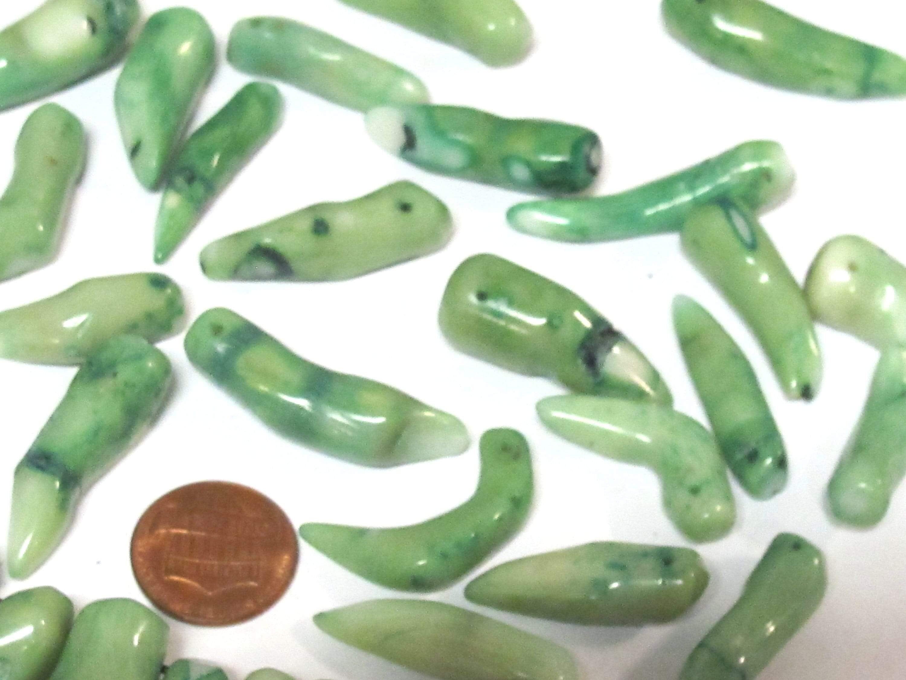 5 pieces - Irregular shape dyed green color branch bamboo coral sticks beads top side hole drilled approx 25 mm to 39 mm long - GM151B