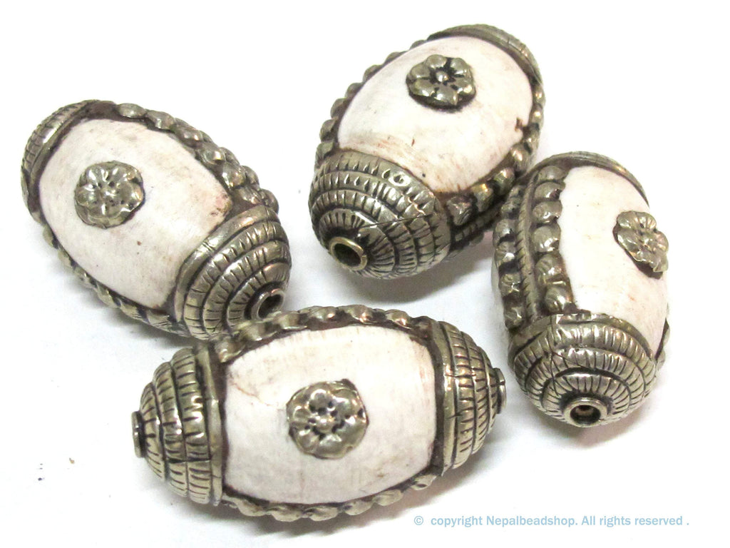 1 Bead - Large and Thick Tribal naga conch shell silver capped floral design focal bead from Nepal - CH040B