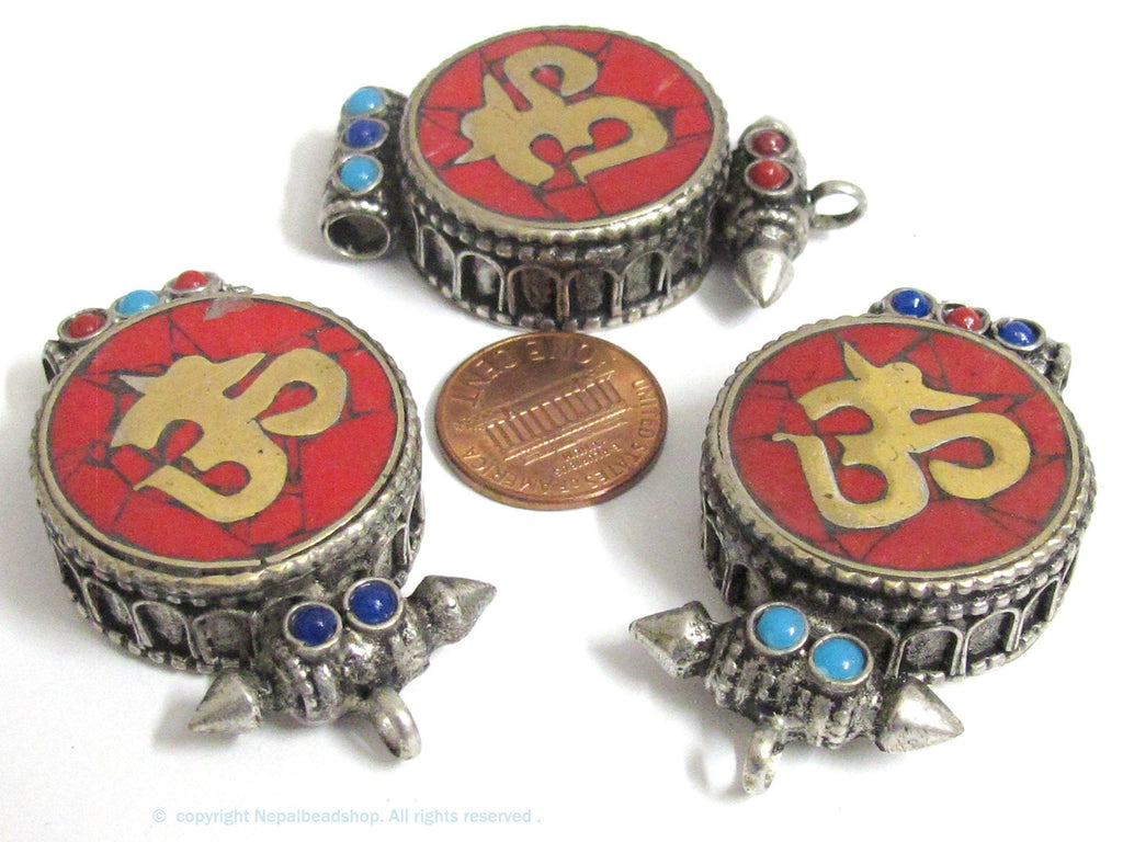 1 pendant gau ghau box - Tibetan antiqued silver finish turquoise brass inlaid Ghau prayer box Om mantra pendant Nepal - PM527M