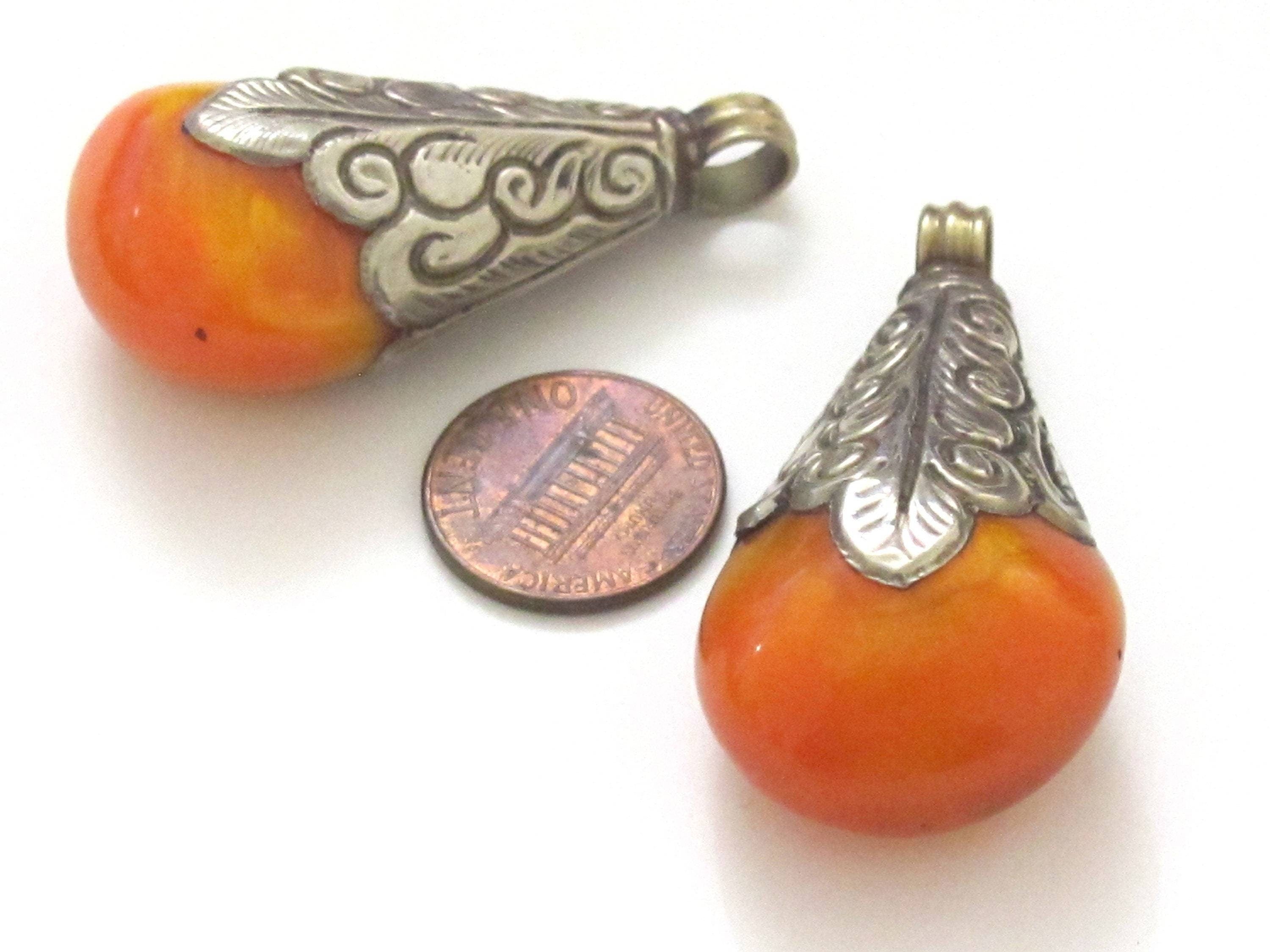 1 pendant - Teardrop shape Tibetan silver finish capped copal resin pendant -- PM323C