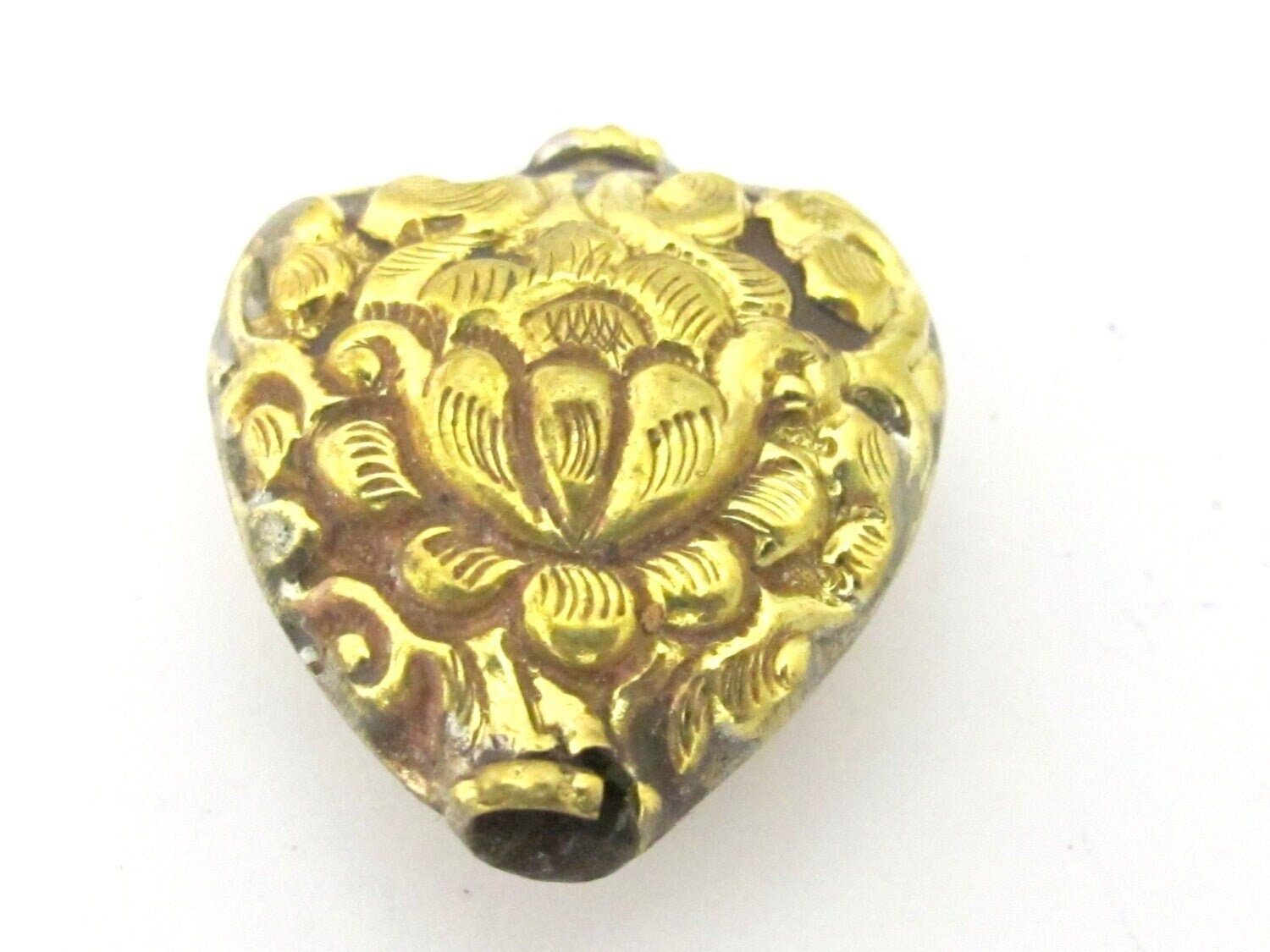 1 Bead - Tibetan Lotus flower repousse heart shape brass bead antiqued gold color - BD853