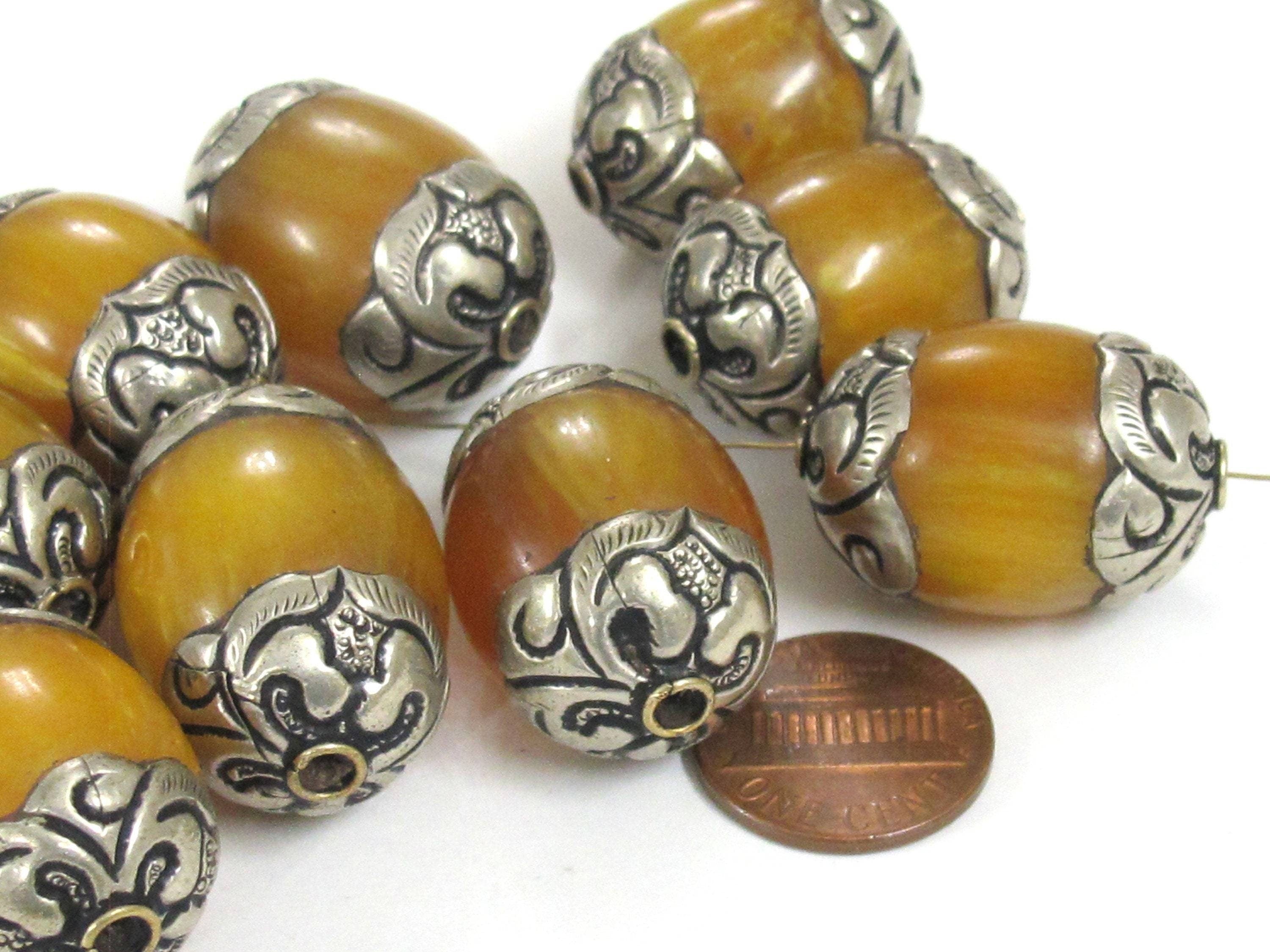 1 BEAD - Beautiful Thick Tibetan copal resin silver color capped bead from Nepal - BD984