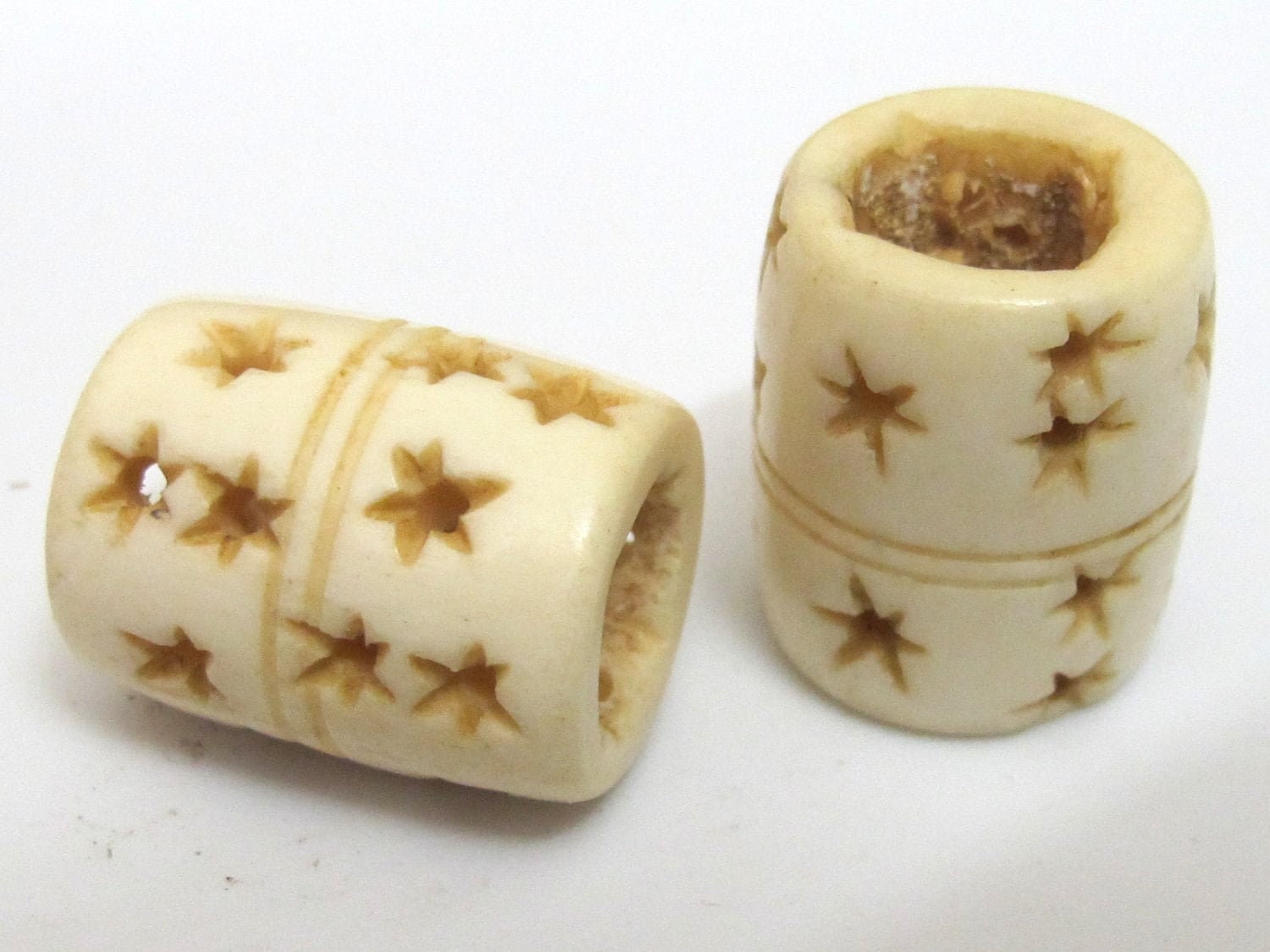 Large focal stars design upcycled cattle bone beads - 2 beads - BD265