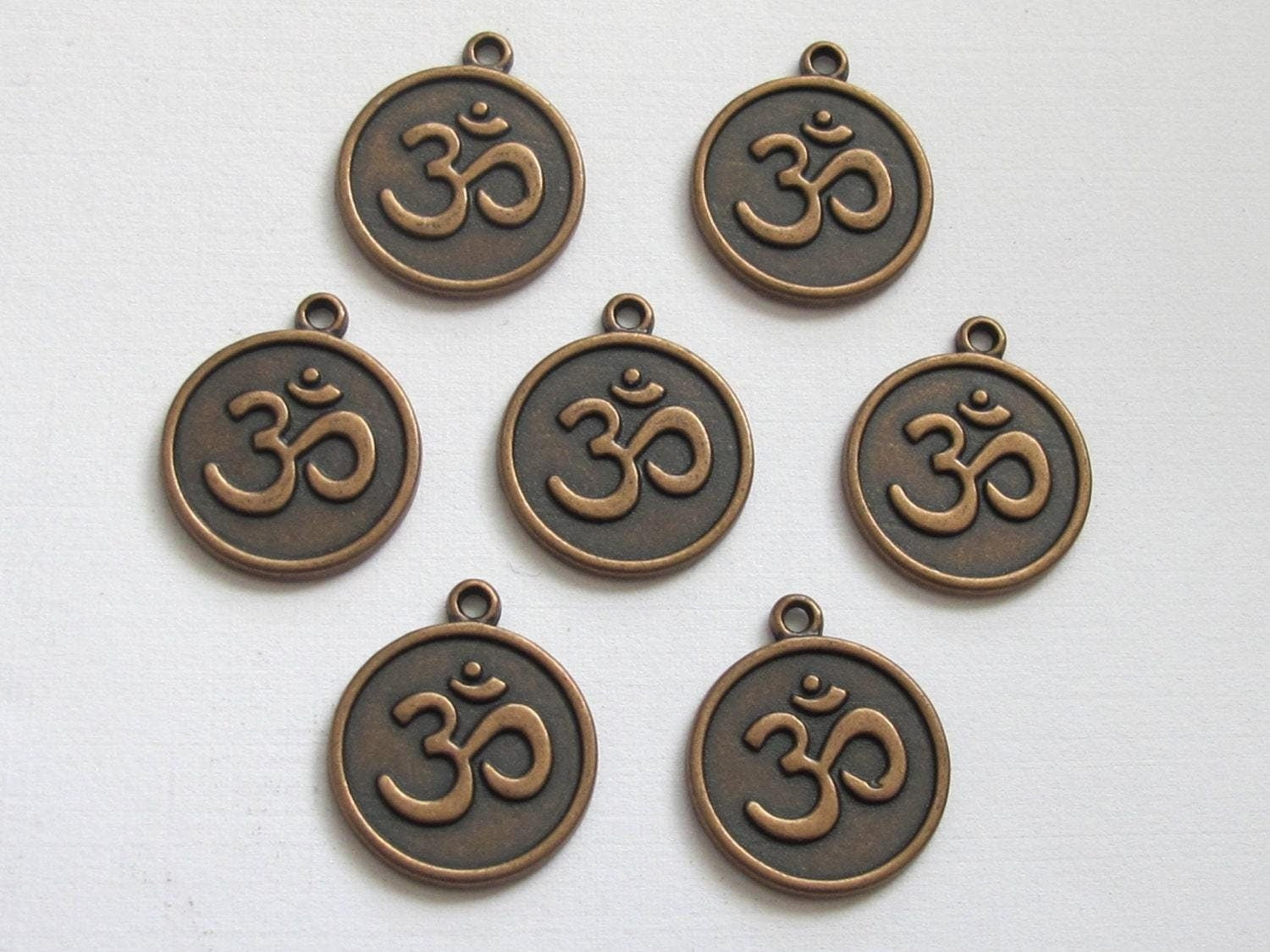 8 pieces - Rustic copper tone yoga meditation om metal disc charms beads - BD588