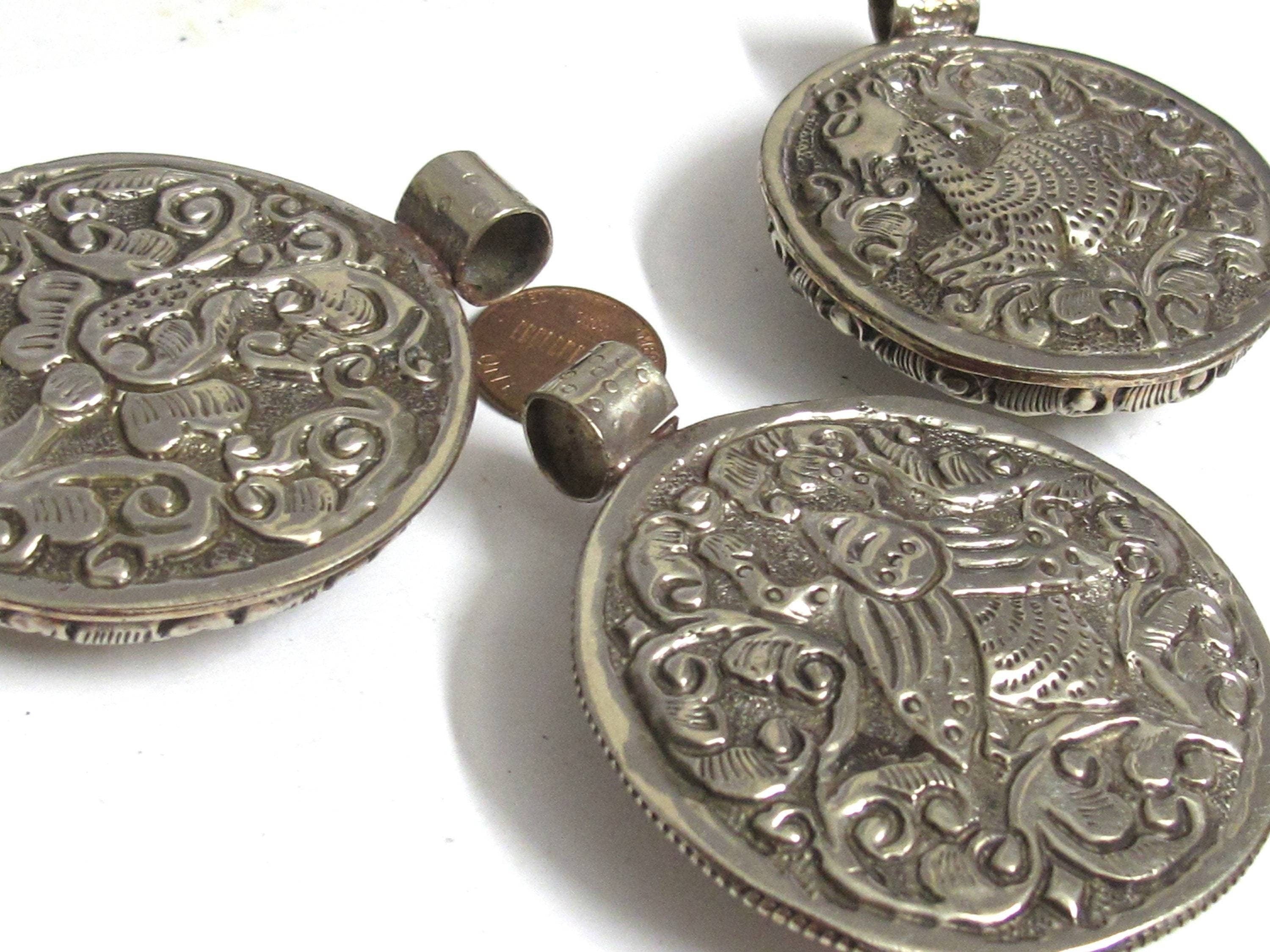 1 pendant - Elephant pendant - Ethnic tribal Tibetan elephant jewelry pendant naga conch shell elephant pendants Nepal pendants - PM406KE