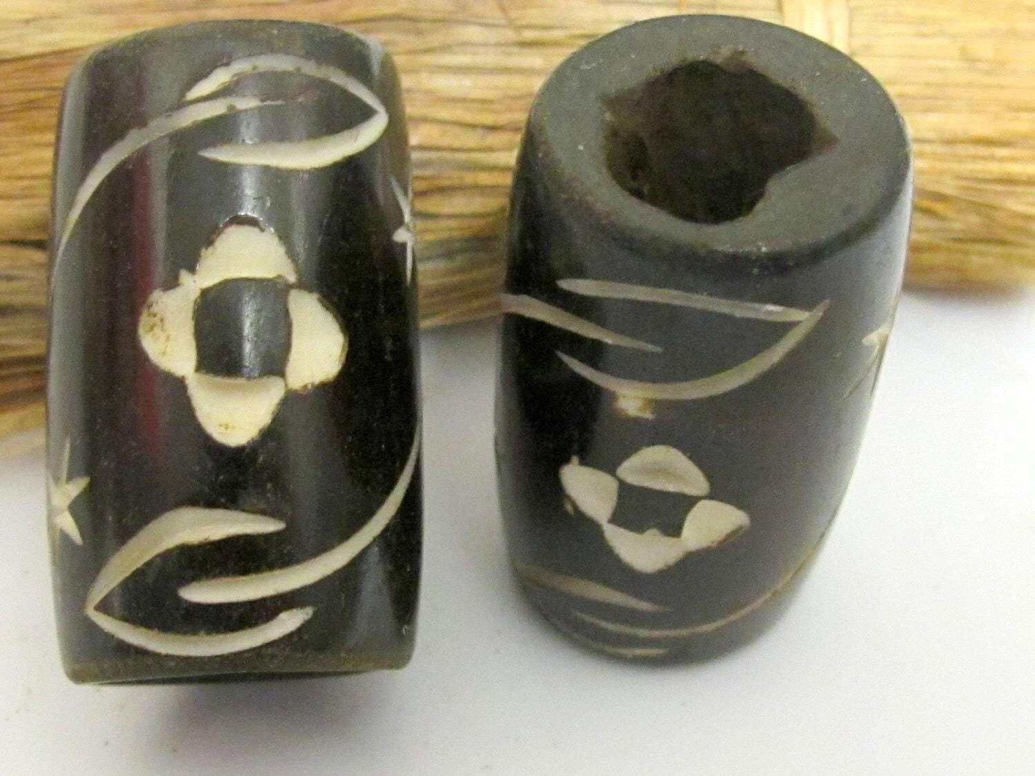 1 Piece - Large wide size carved floral design recycled cattle bone bead jewelry supply tribal boho designs beads from Nepal - BD264