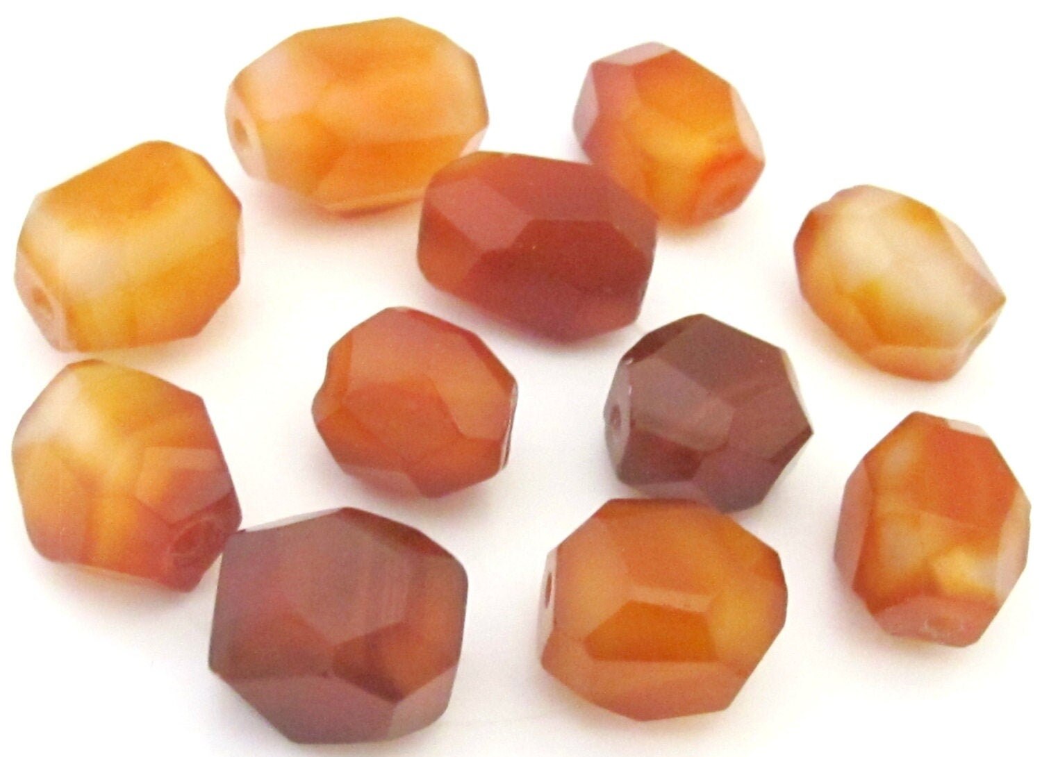 4 Beads - Faceted thick Carnelian Agate gemstone nugget beads - GM344