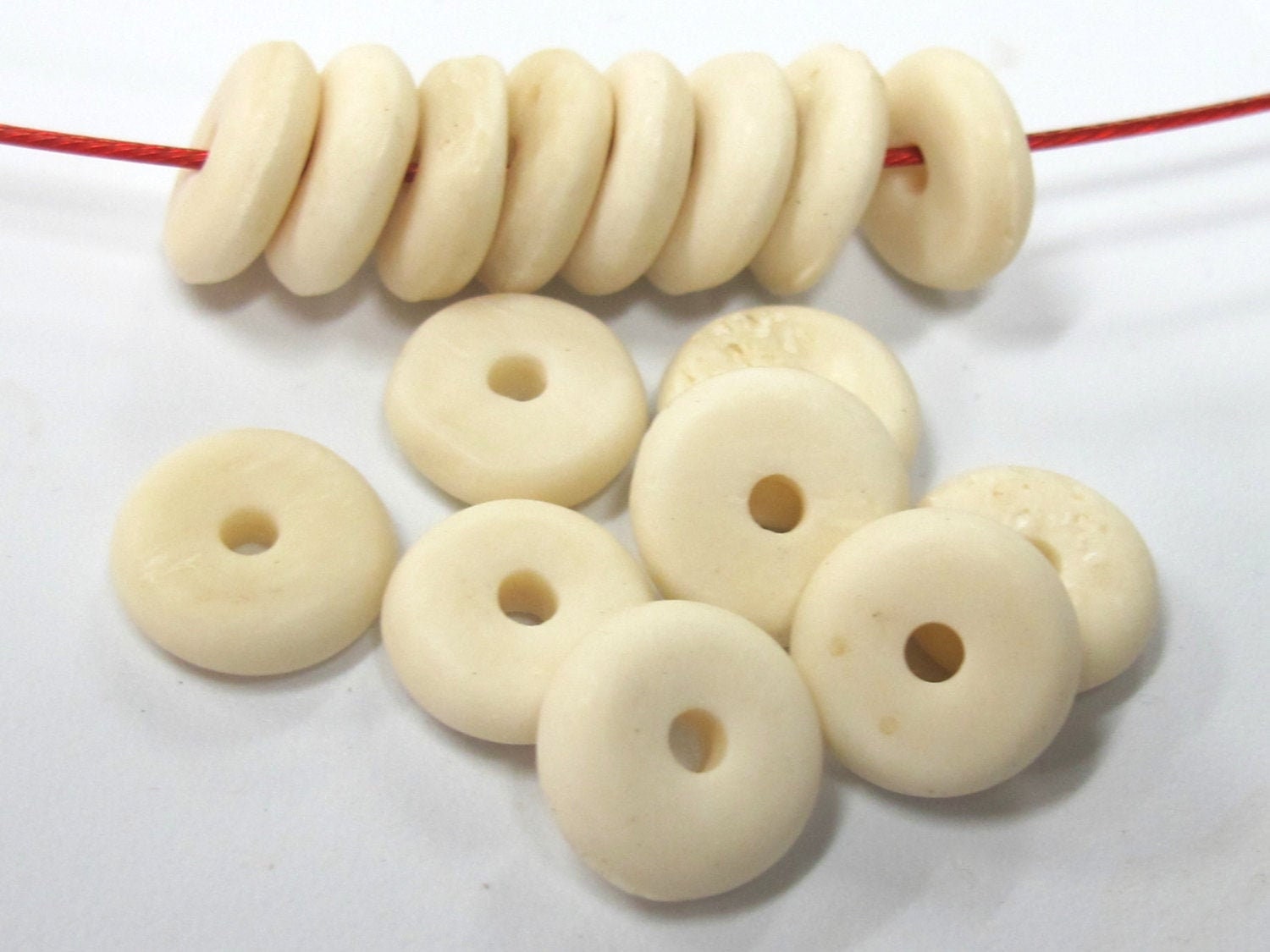 10 Beads - 12 mm - 13 mm cream color flat disc recycled cattle bone beads mala making - ML085B