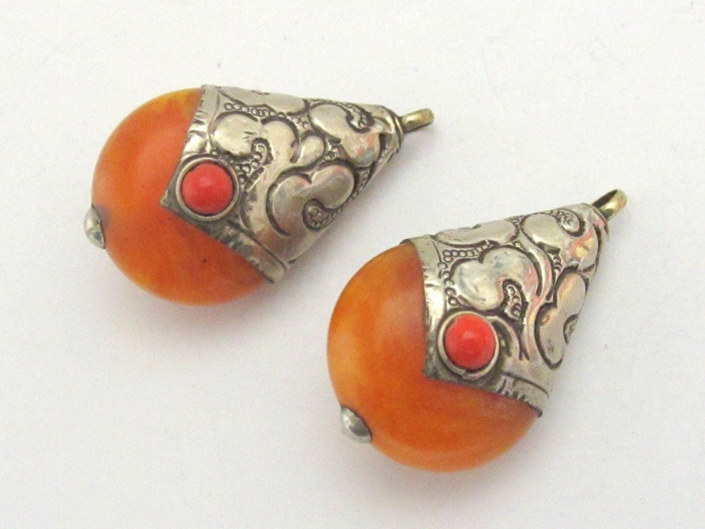 Reversible Teardrop shape Tibetan silver capped copal resin pendant - 1 pendant - PM182