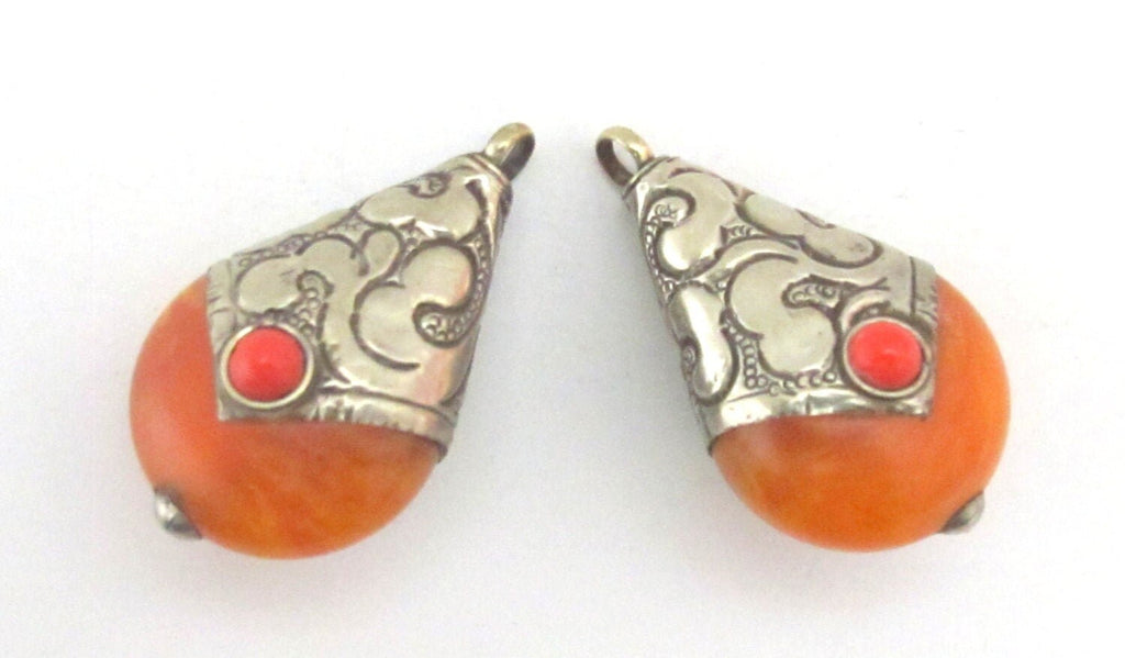 Reversible Teardrop shape Tibetan silver capped copal resin pendant - 1 pendant - PM182