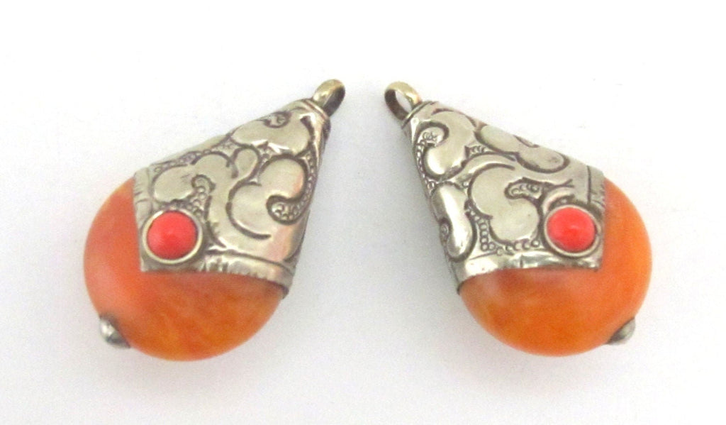 Reversible Teardrop shape Tibetan silver capped copal resin pendant - 1 pendant - PM182