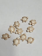 4 Beads-Howlite color Carved Turtle charm beads - GM179