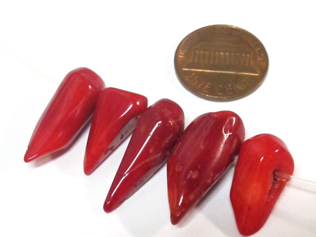 5 BEADS - Red color bamboo coral spike triangle nugget pendant beads - GM433