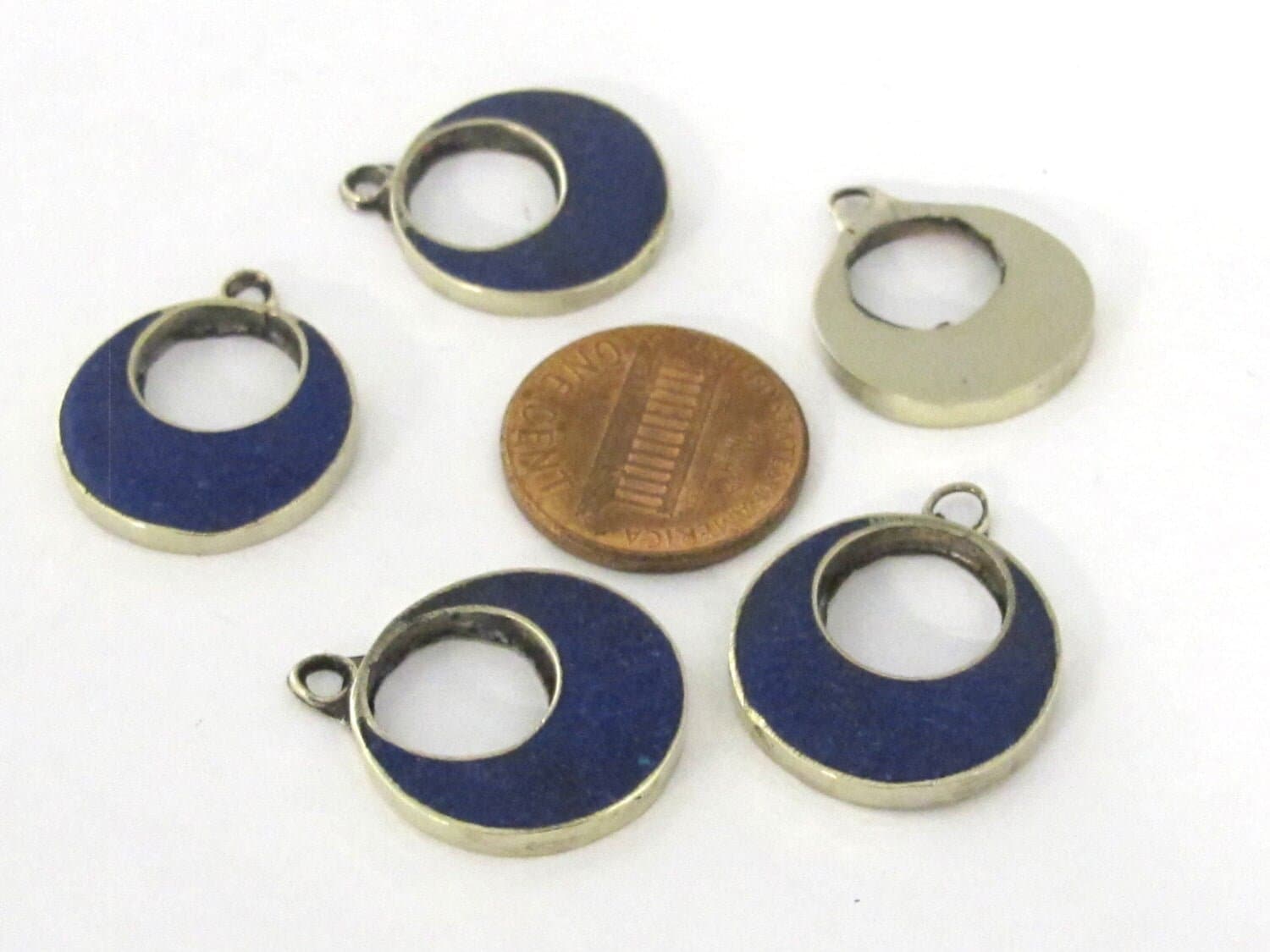 2 pieces - Tibetan silver color finish donut disc shape charm pendants with lapis inlay - PM512A