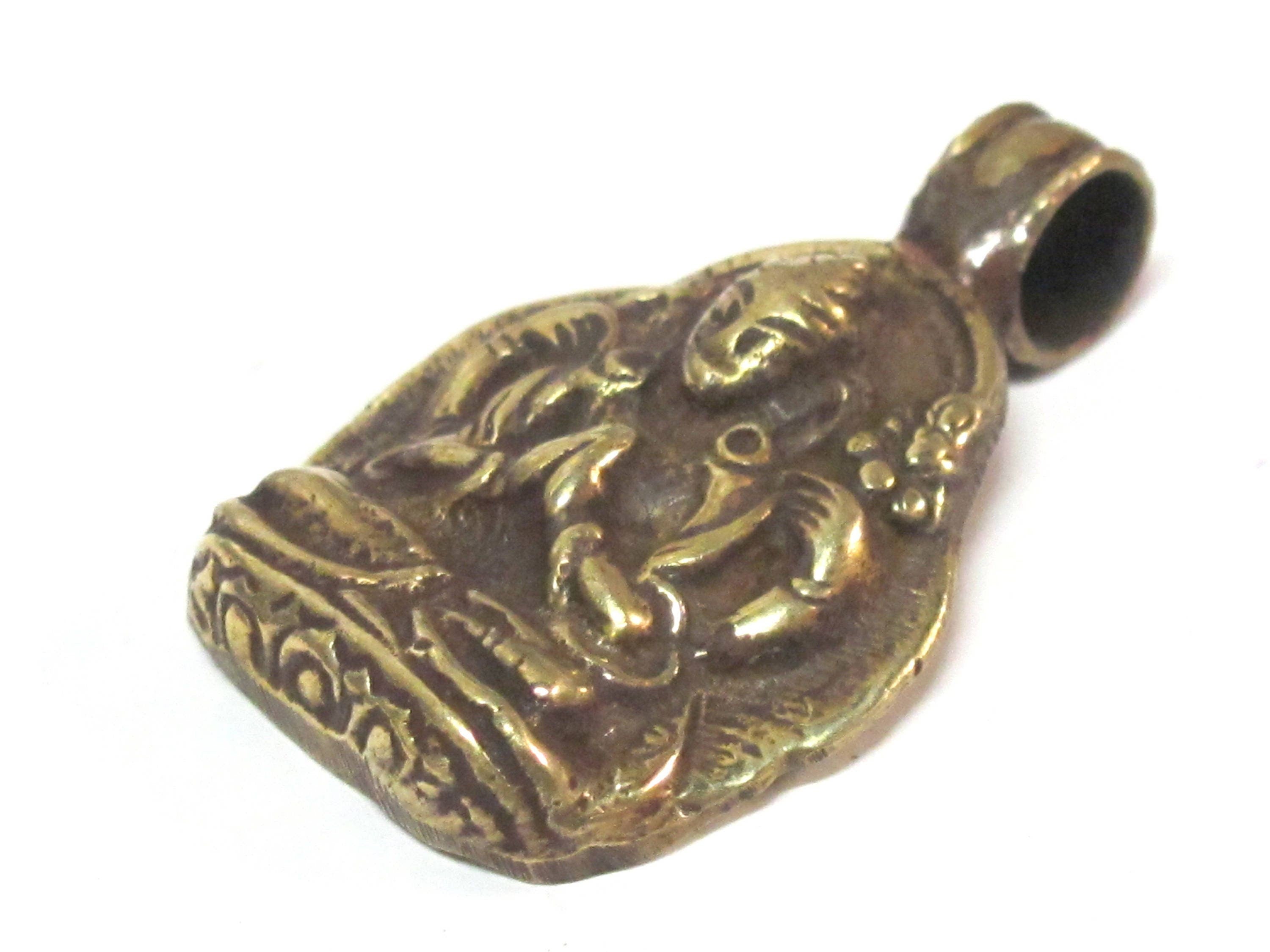 Tibetan solid Brass Chenrezig Buddha Avalokiteshvara pendant with reverse floral carving from Nepal - PM464B