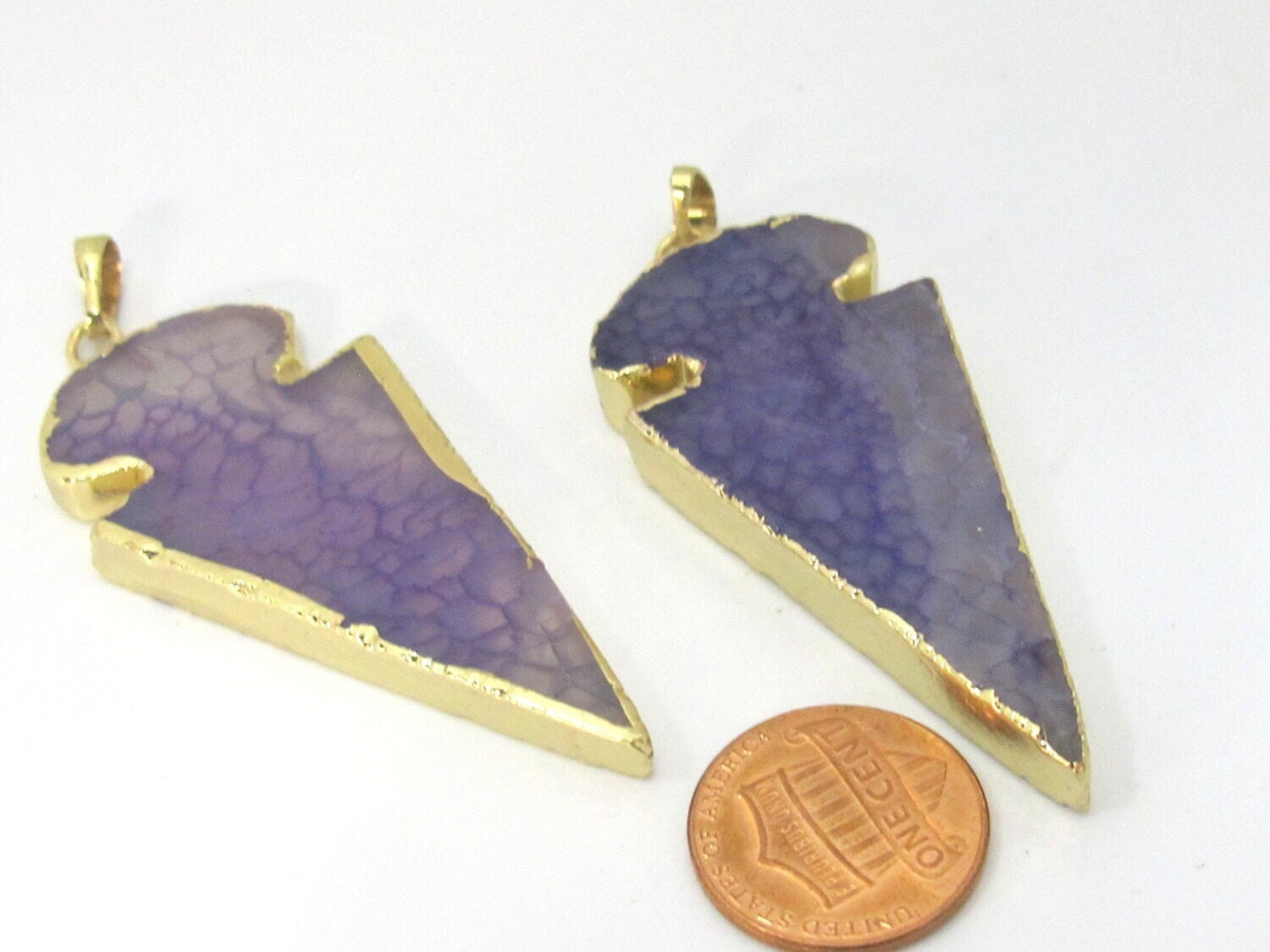 Purple color agate gold electroplated arrowhead shape pendant - PM466B