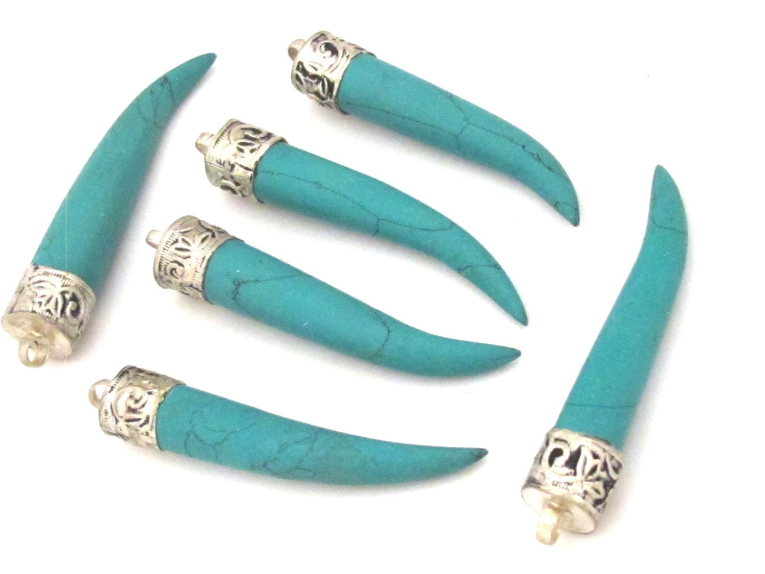 1 Pendant - Beautiful turquoise tusk pendant from Nepal - PM370