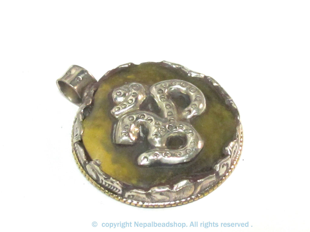 1 Pendant - Tibetan honey copal resin Om mantra pendant with reverse flower design filigree - PM292H