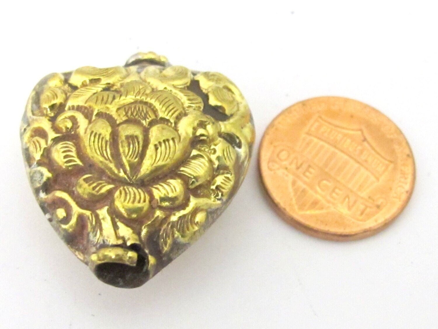 1 Bead - Tibetan Lotus flower repousse heart shape brass bead antiqued gold color - BD853