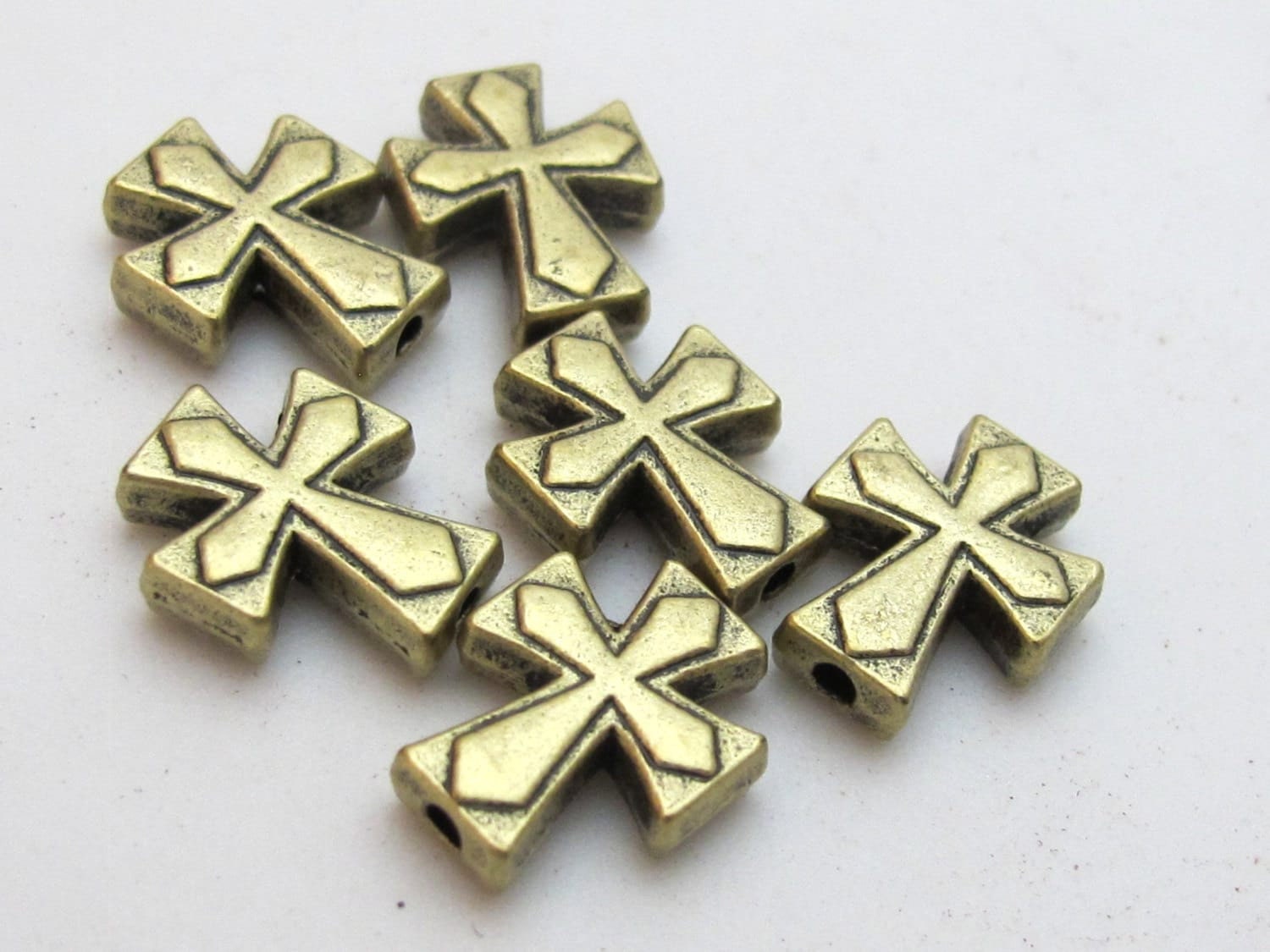 Brass tone metal cross beads - 10 beads - BD433