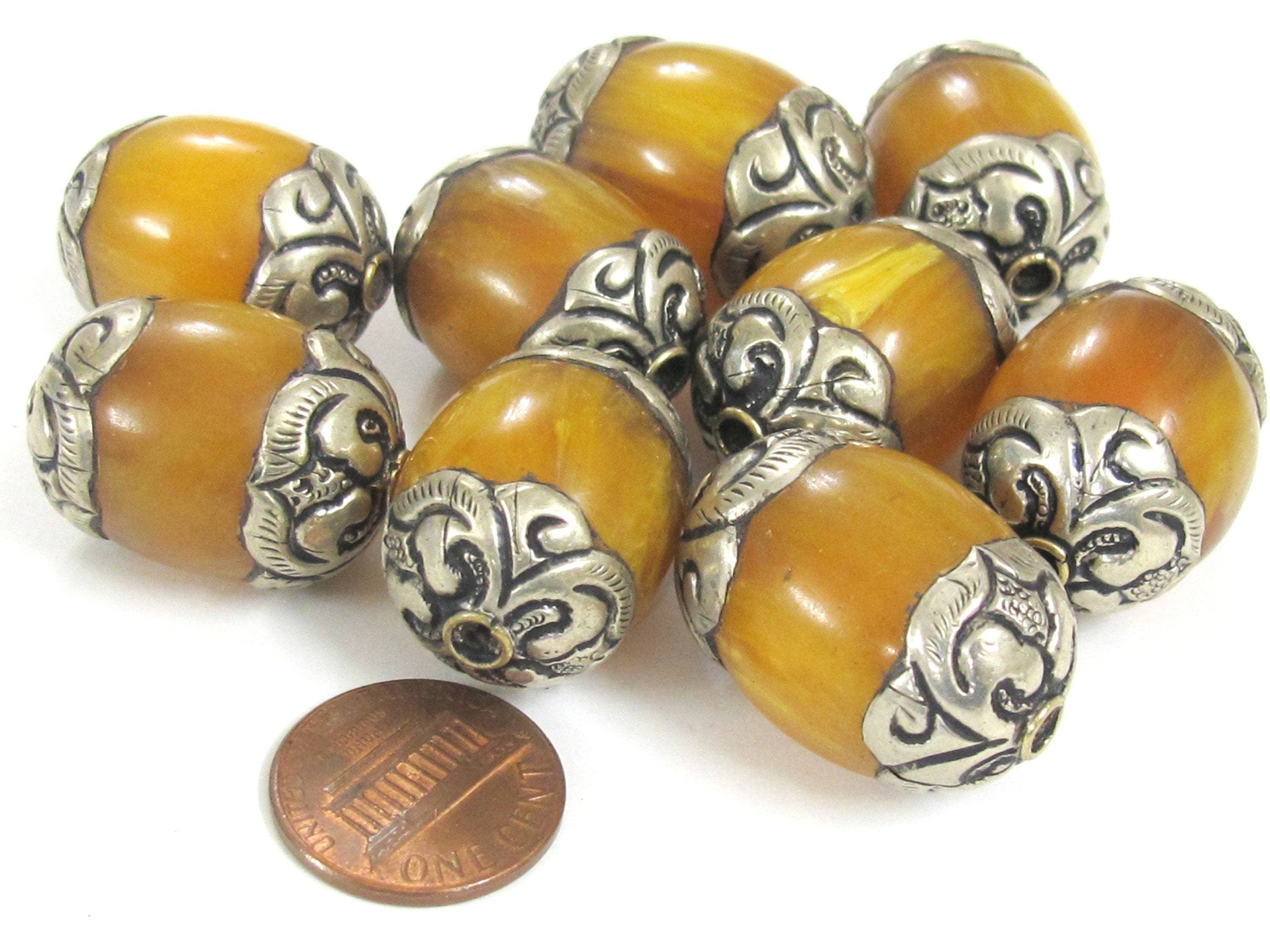 1 BEAD - Beautiful Thick Tibetan copal resin silver color capped bead from Nepal - BD984