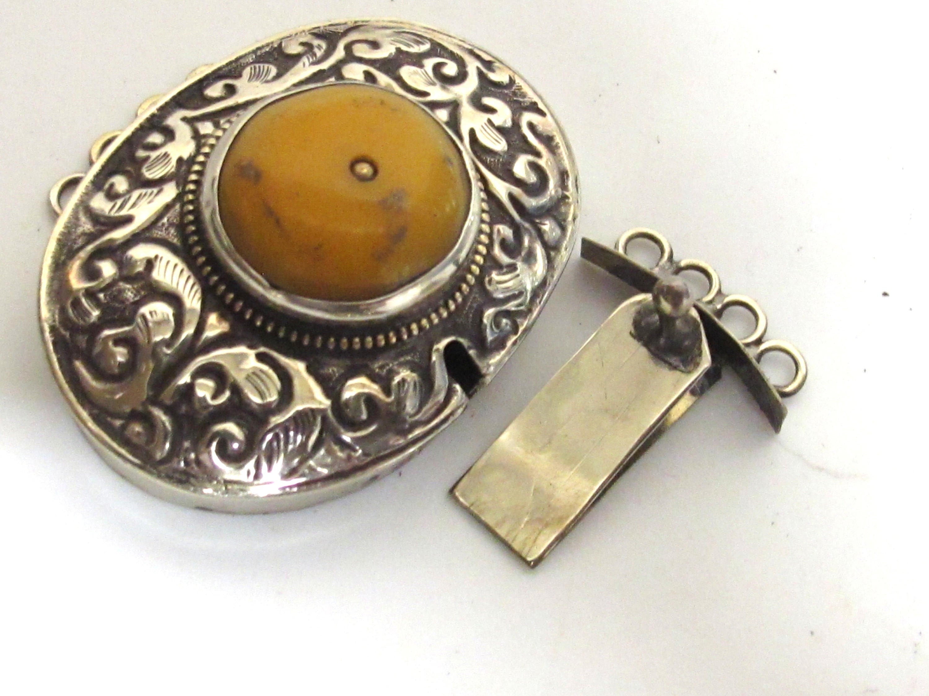 1 clasp - Large size ethnic Tibetan silver copal resin inlaid statement box clasp pendant from Nepal - LN038