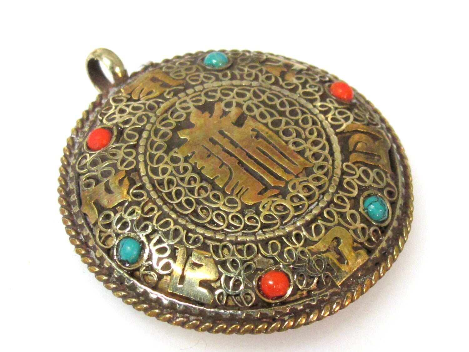 1 Pendant - Reversible Om and Kalachakra mantra Brass filigree pendant from Nepal - PM529
