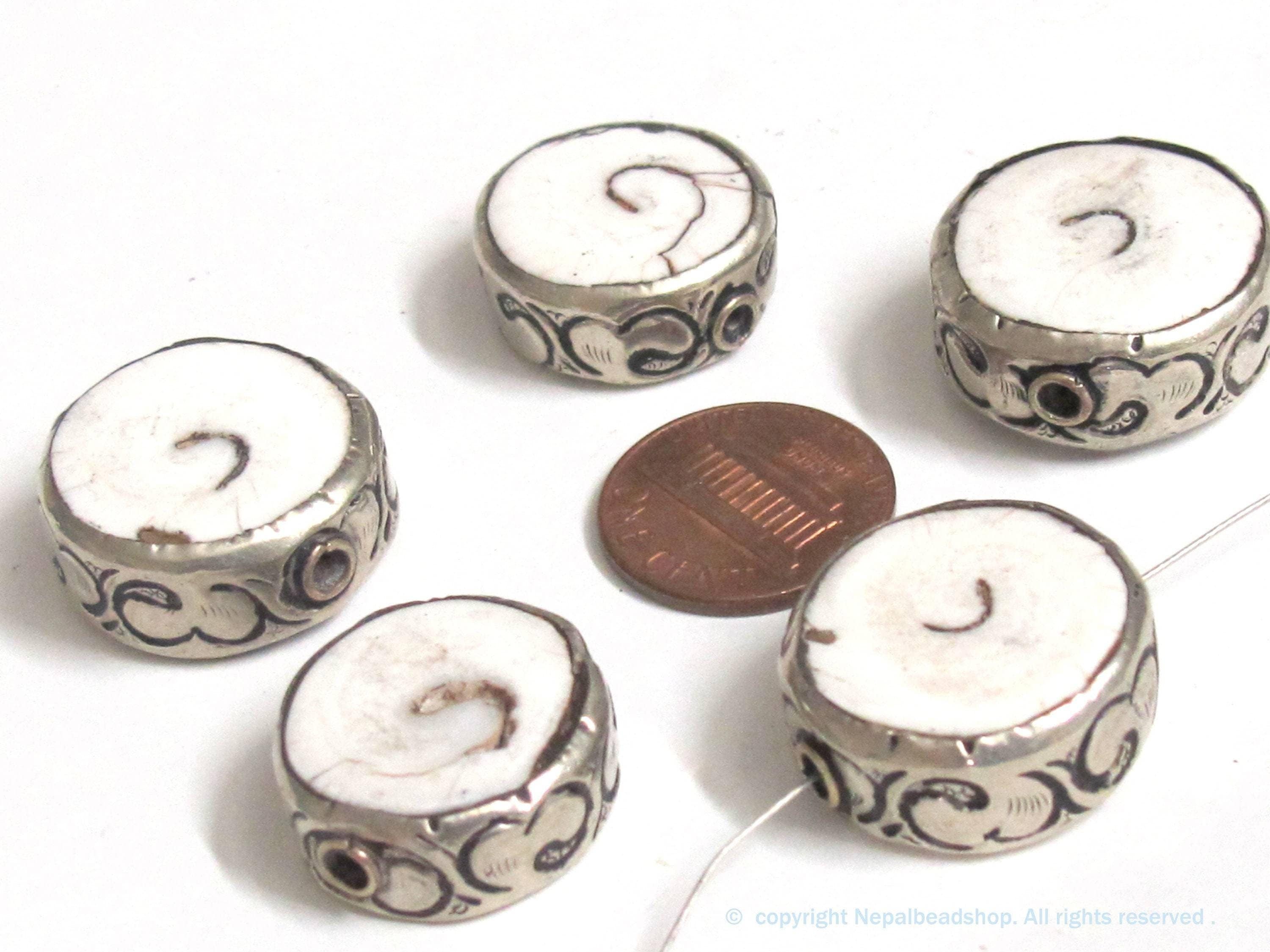 1 Bead - Ethnic nepal beads naga conch shell beads Tibetan beads silver color encased tribal naga conch shell bead 19-22 mm - CH074