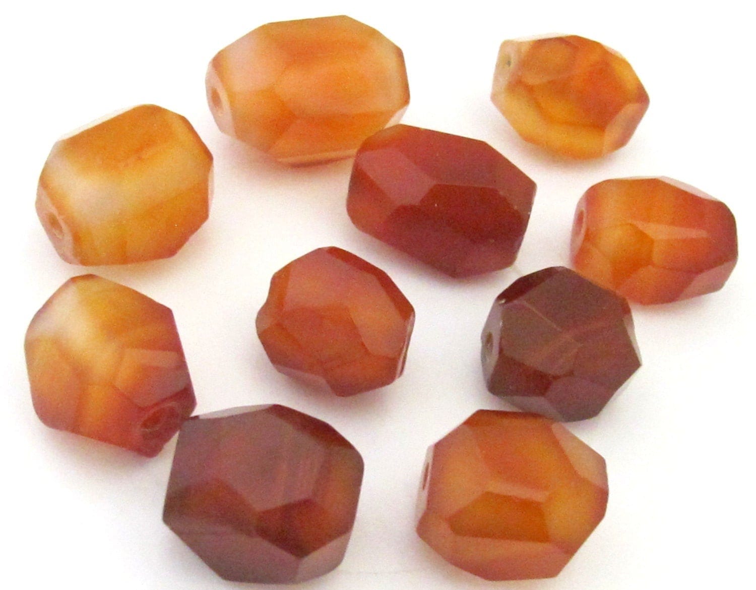 4 Beads - Faceted thick Carnelian Agate gemstone nugget beads - GM344