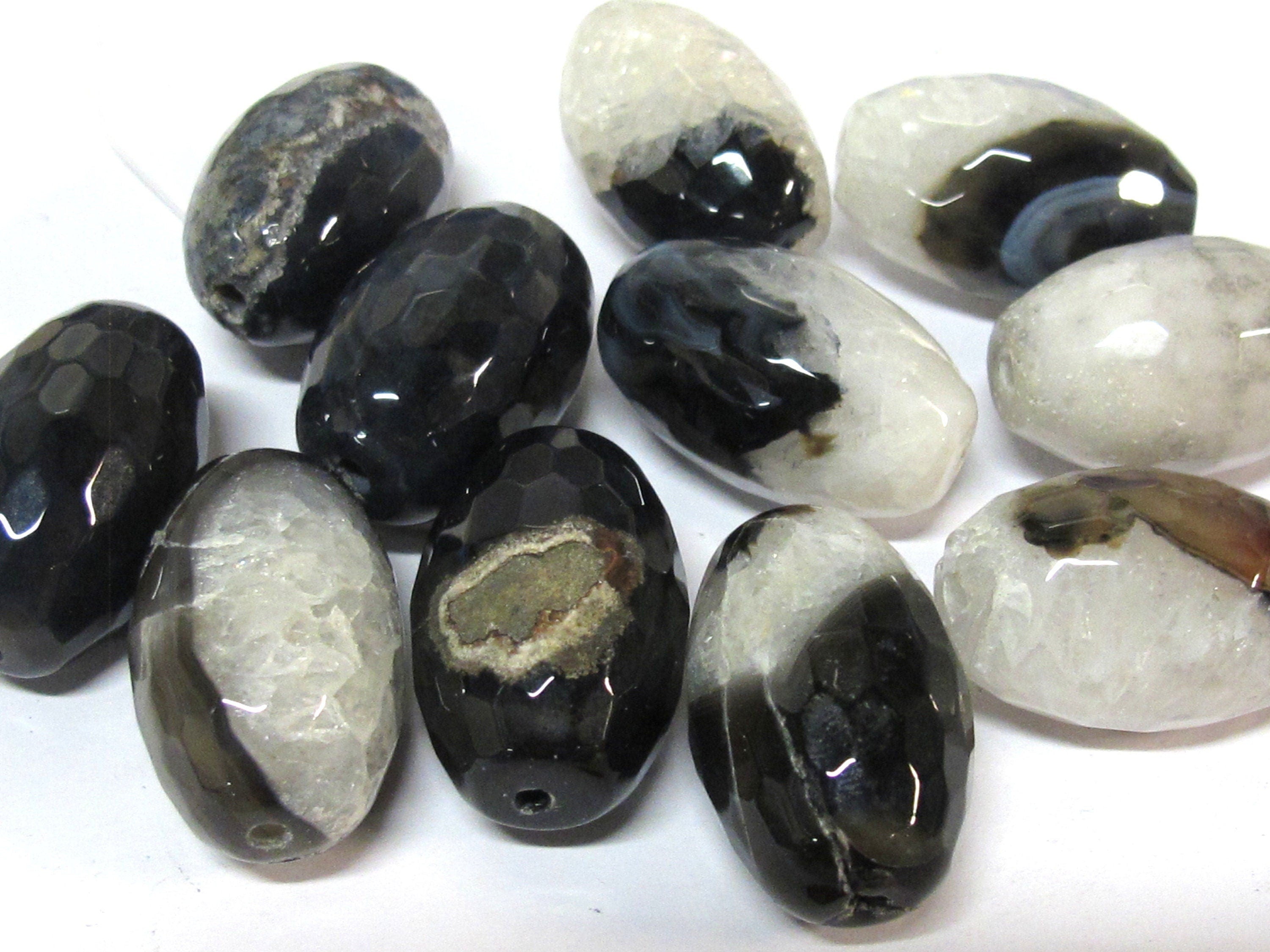 6 Beads - Faceted Large heavy size agate onyx black white grey color mix cylinder gemstone pendant beads lot - GM397C