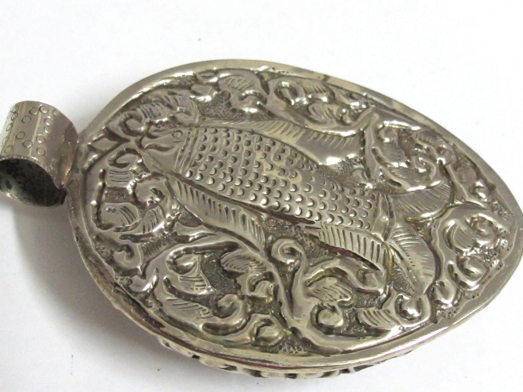 OOAK Tibetan dragon carved conch shell pendant Large heavy bold unique jewelry pendant with tibetan dragon carving Nepal pendants - PM458G