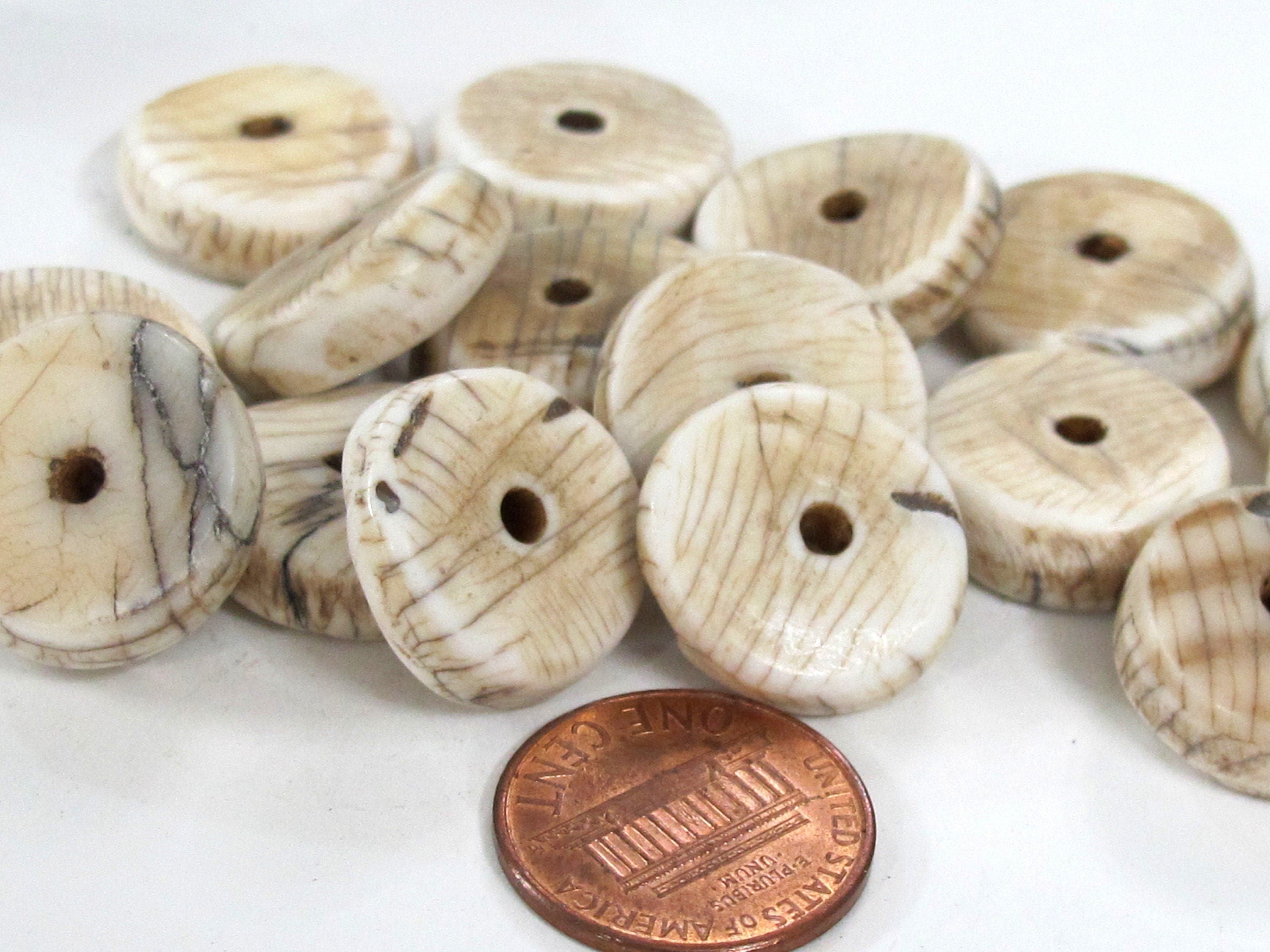 10 Beads - Ethnic Naga natural conch shell flat disc beads 17 - 19 mm size - CH053E