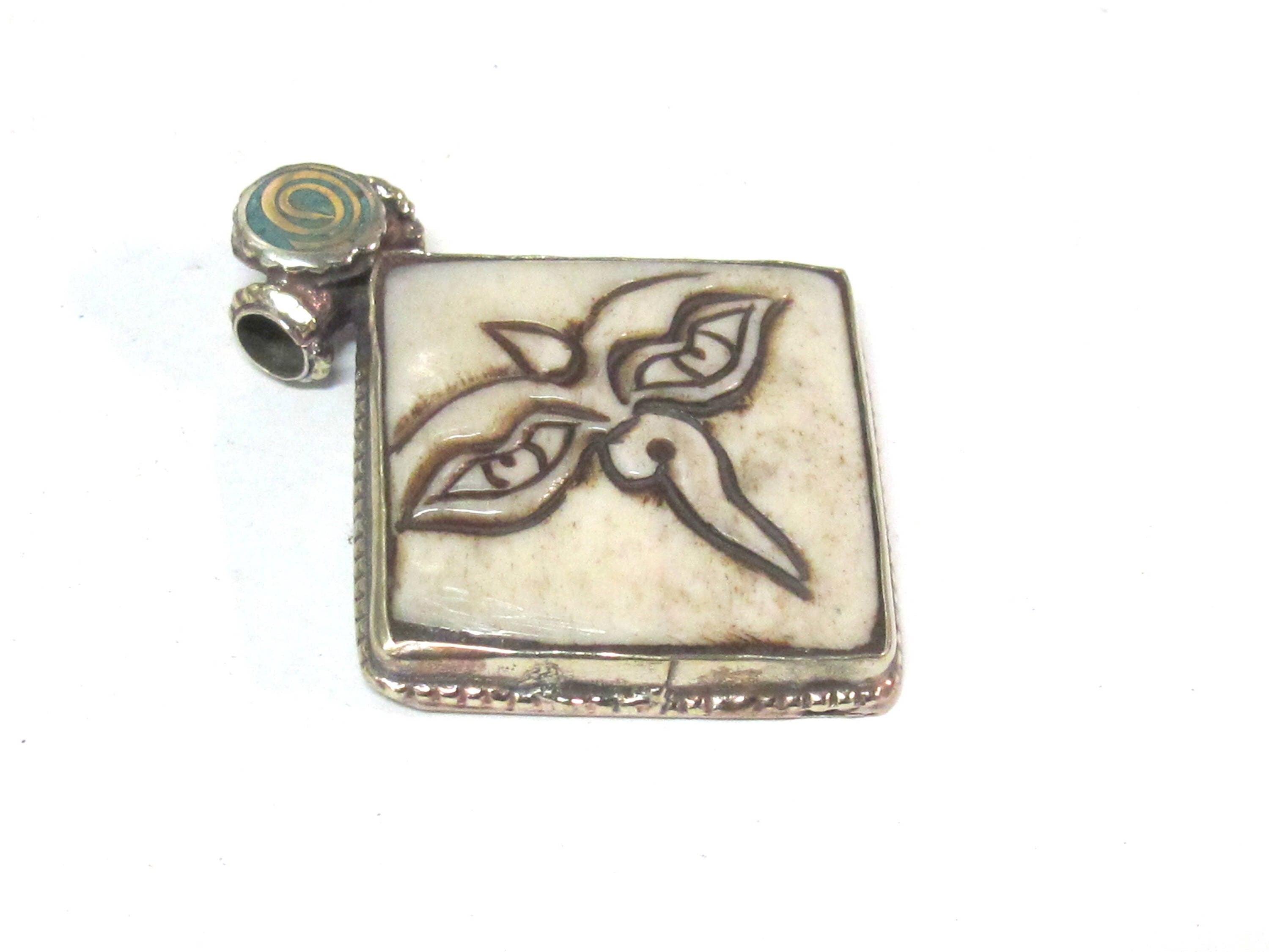 Ethnic Tibetan cream color carved recycled cattle bone Buddha eye symbol pendant - PM594B