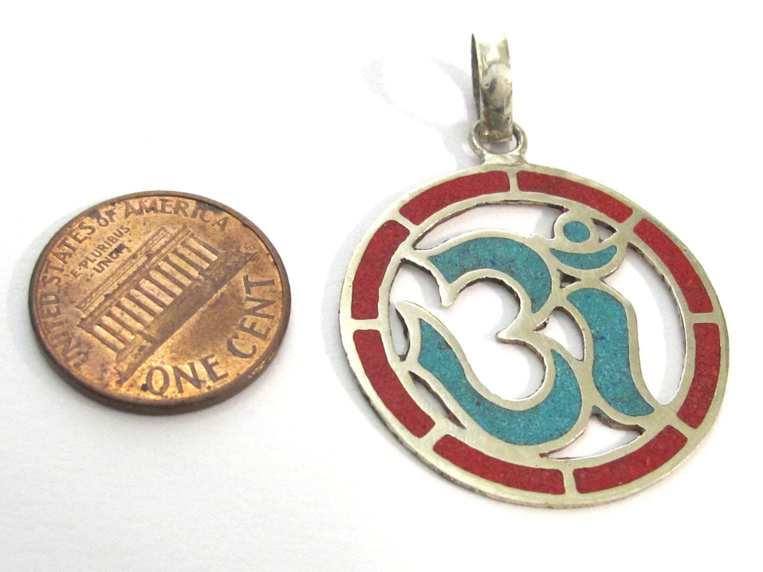 1 pendant - Sanskrit Om Round shape Nepal pendant with turquoise coral inlay - yoga charms PM540D